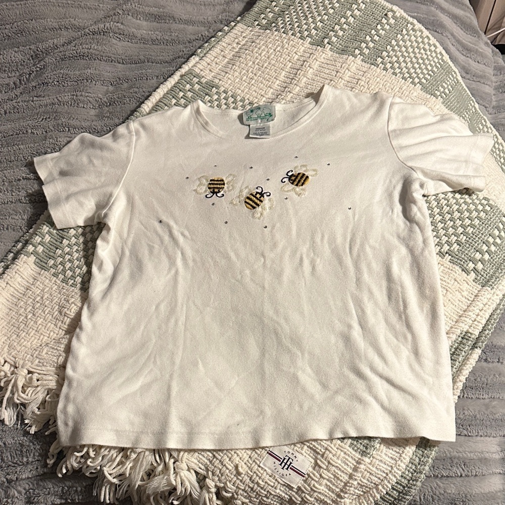 The Quacker Factory women’s bee shirt 🐝